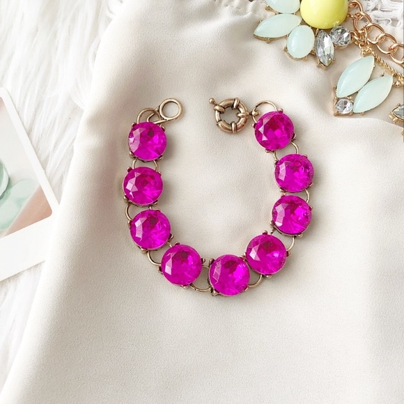haveit.wearit.loveit Jewelry - Magenta link bracelet NWT